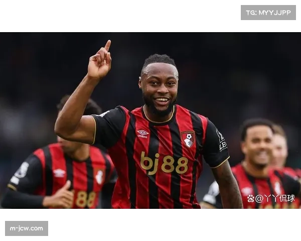 伊蒂哈德球场再演焦点战,专业设施保障赛事进行