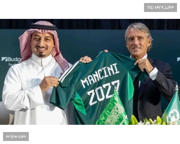 沙特球星多萨里获评亚洲年度最佳球员