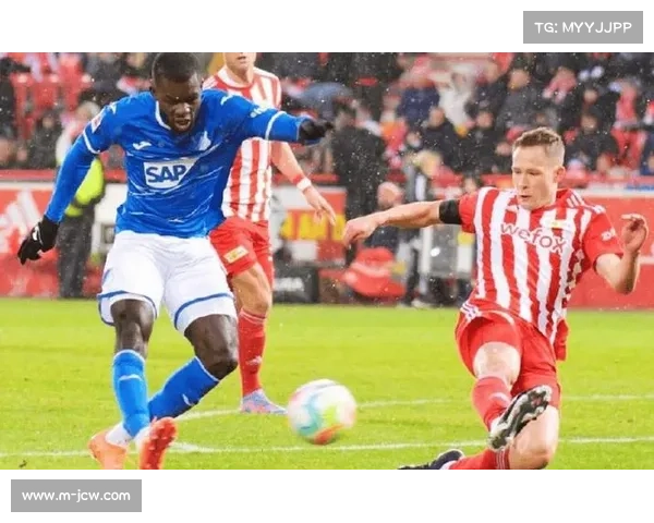 霍芬海姆5-1大胜门兴，克拉马里奇戴帽后致敬球迷